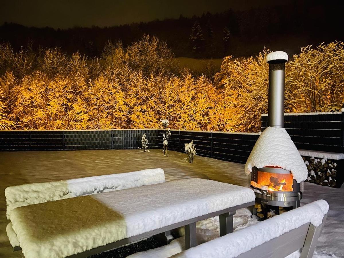 Voralpen Lodge - Ferienhaus Mit Gym & Wellnessbereich Traisen Exterior foto
