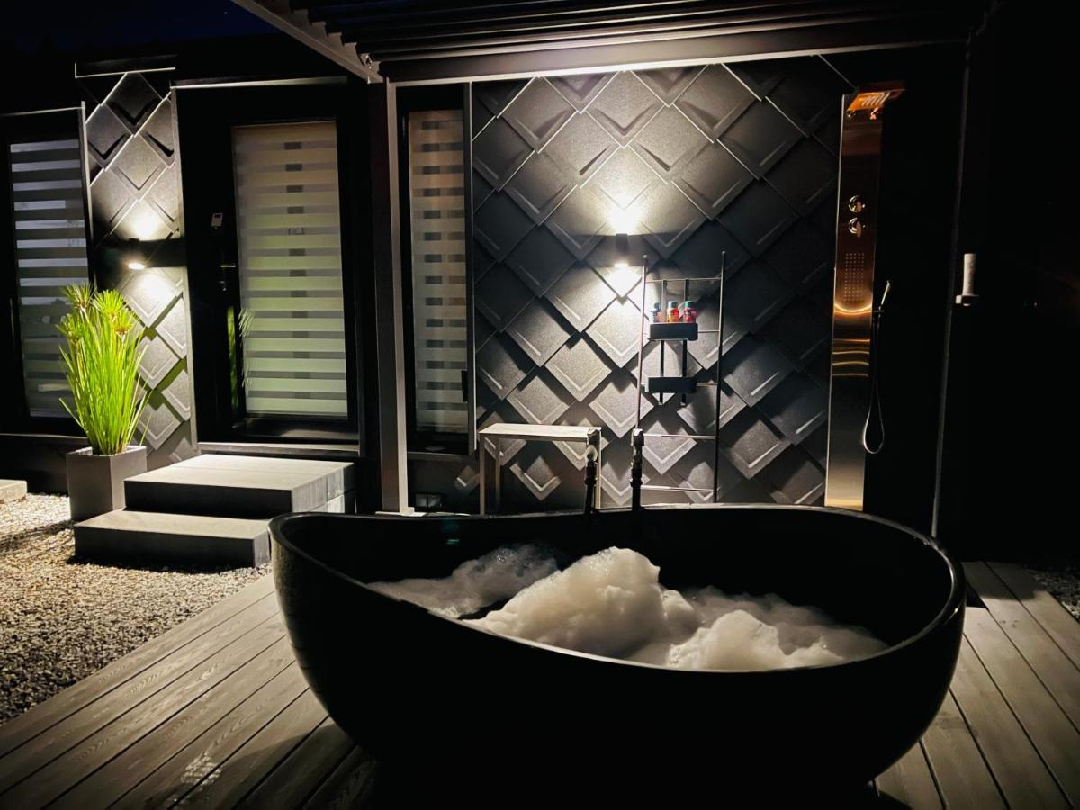 Voralpen Lodge - Ferienhaus Mit Gym & Wellnessbereich Traisen Exterior foto